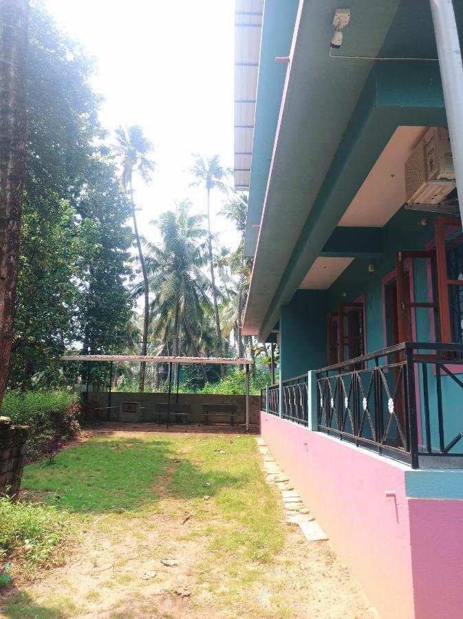 Benirosa Homestay 2 Apartment Velsao