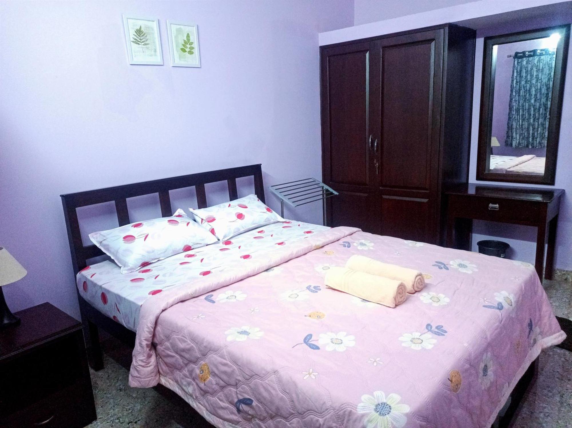 Benirosa Homestay 2 * Velsao
